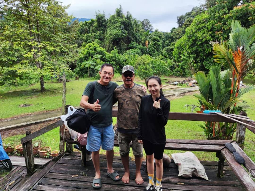Mulu Tribal Homestay ภายนอก รูปภาพ