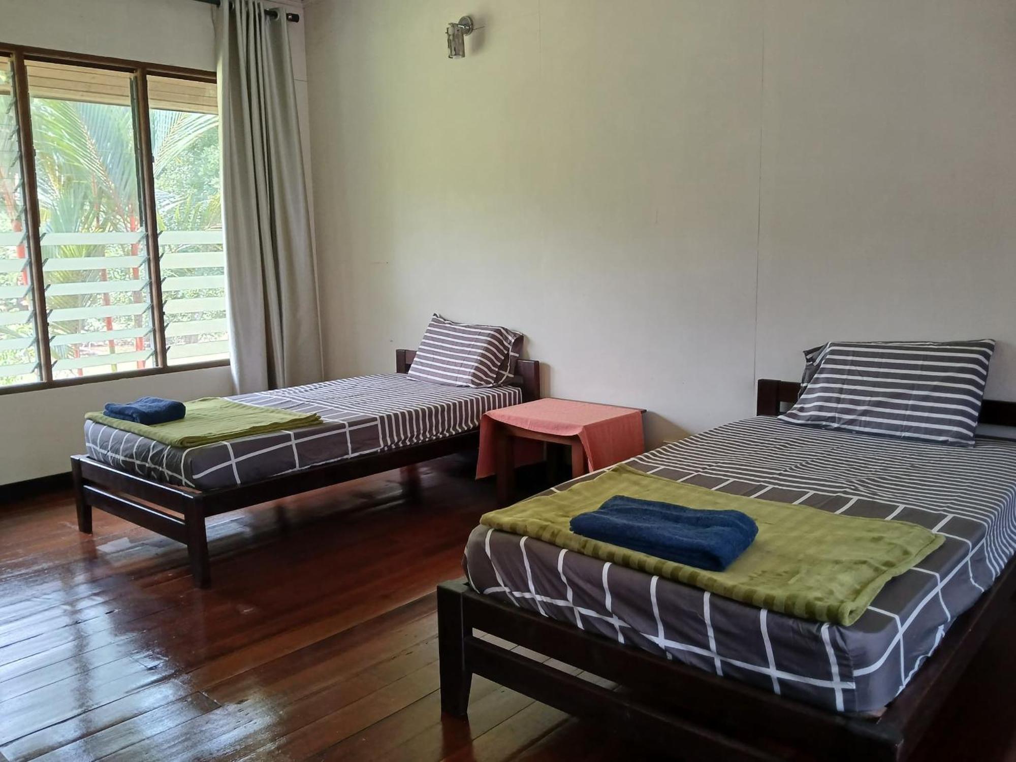 Mulu Tribal Homestay ภายนอก รูปภาพ